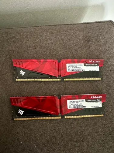 MEMÓRIA DDR4 16GB ( 2 x 8 GB ) VULCAN 3000