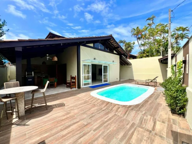 Casa para Locação Anual na praia de Juquehy a 80 metros do mar