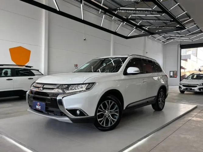 Mitsubishi Outlander Comfort 2.0 16V Aut. 2018