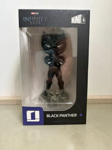 Boneco Minico Black Panther e Wakanda Forever Black Panther Shuri Minico