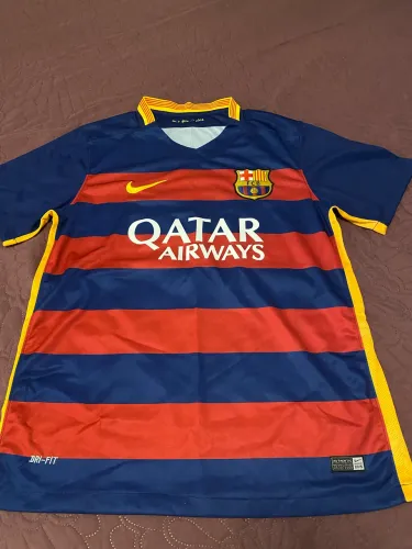Camisa Barcelona 2015/16. (preço negociável)