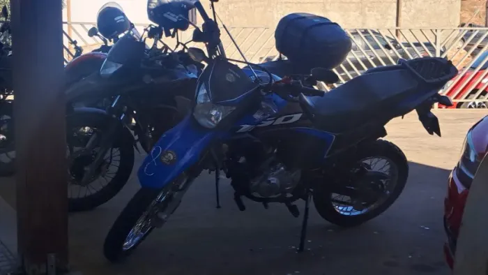 Bros 160 2020 moto de viagem, top, pegar e rodar.