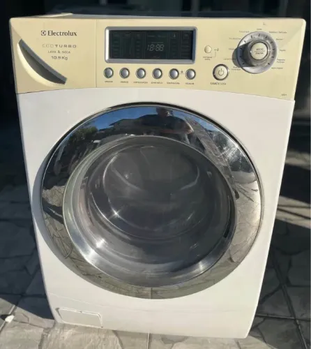 LAVA E SECA ELECTROLUX 10,5 KG 