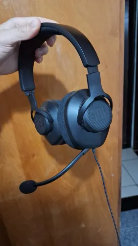 Headset Gamer JBL Quantum 100M2 (Com Microfone Removível + Adaptador P3/P2)