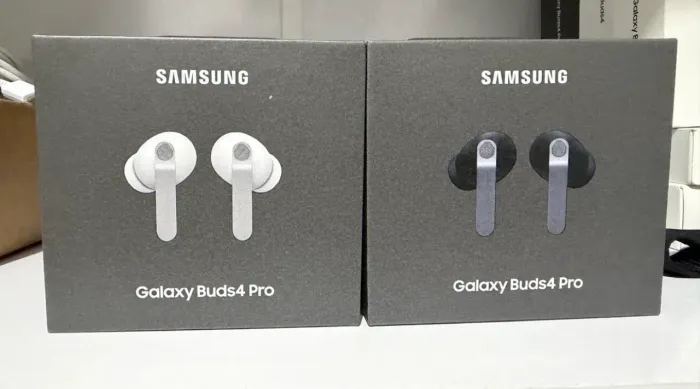 Galaxy Buds 4 Pro Novo na caixa.