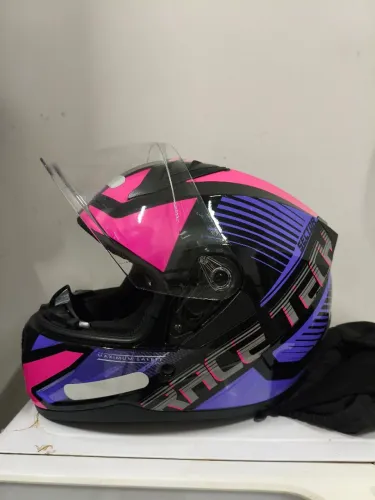 Capacete feminino Tam 54