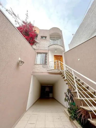 Sobrado com 3 dormitórios para alugar, 188 m² por R$ 7.500,00/mês - Vila Carrão - São Paul