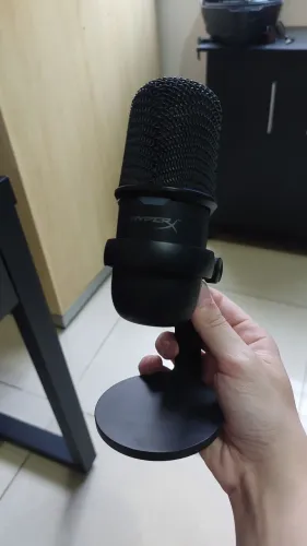 Microfone gamer HyperX Solocast + acessórios extras