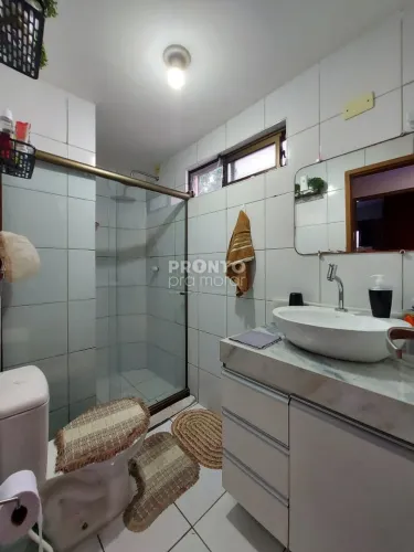 Apartamento com 3 quartos em Candeias