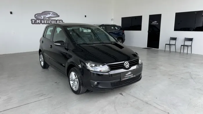 Volkswagen Fox 1.0 MI Total Flex 8V 5P 2012