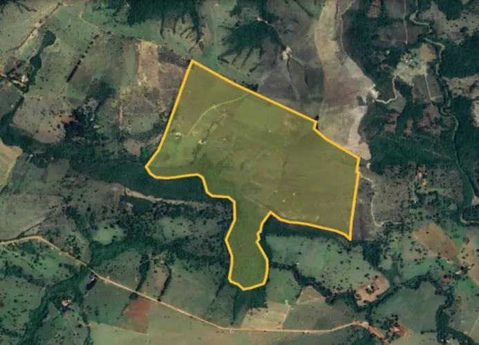Fazenda em Corumbá de Goiás - Com 25 Alqueires | Com Nascente Própria