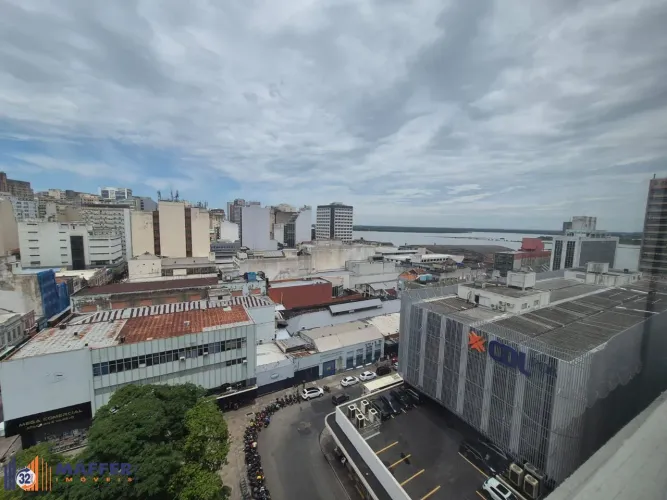 Vende conjunto de salas com 121,07 m²