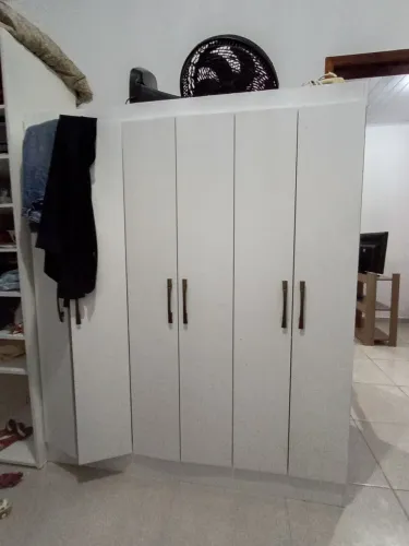 Vendo guarda roupa em bom estado