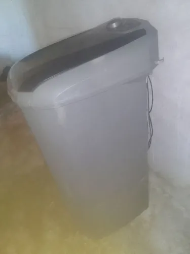 Vendo um tanquinho