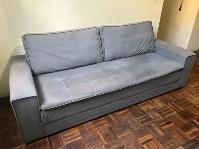Sofá 3 lugares cinza 2,17 m muito confortável