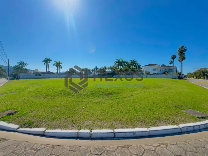 Terreno de 982,62 m² frente avenida no Jardim Acapulco, Guarujá
