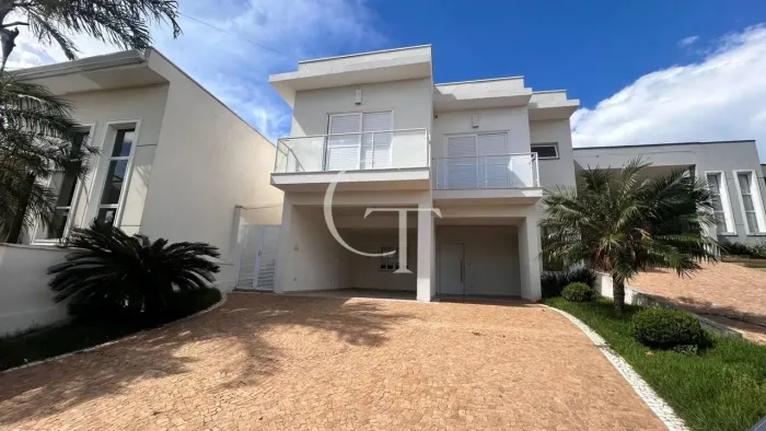 Casa para Aluguel com Piscina, 3 Suítes, Área Gourmet no Condomínio Reserva Parque do Varv