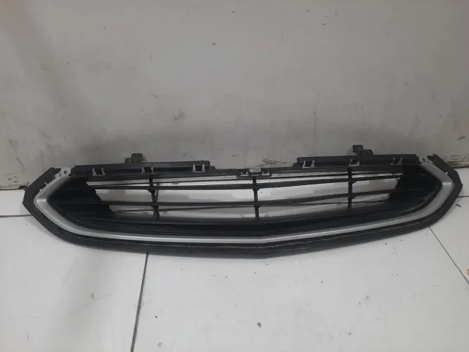 Grade parachoque Chevrolet Onix/prisma 2017/2019 original
