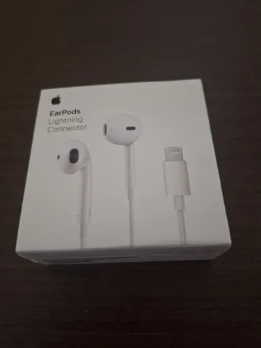 Fone de ouvido EarPods conector lightning