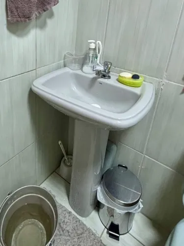 Pia cerâmica para banheiro