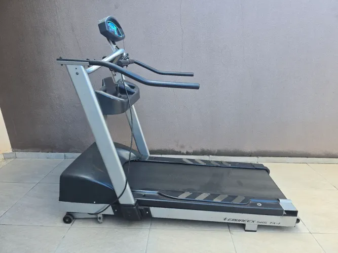 Esteira Embreex Profissional 220v