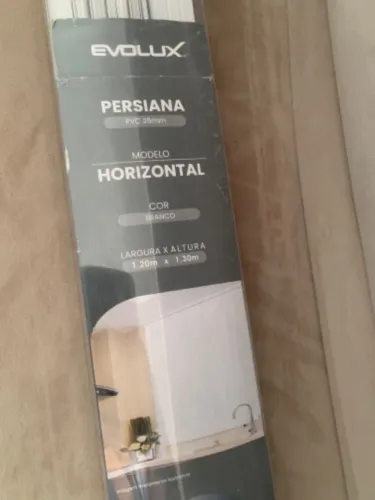 Cortina persiana NOVA 1.20x1.30 valor: 100,00