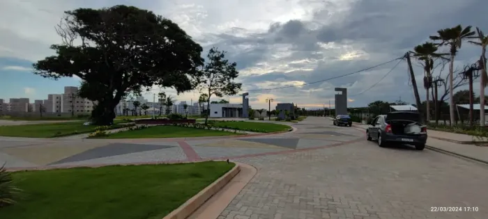 Condomínio River Lake: Situado à beira da CE-040