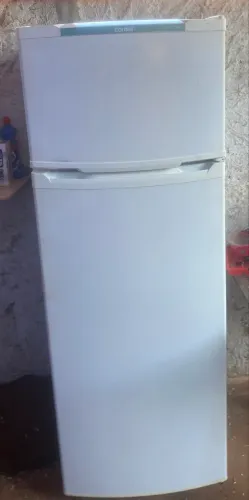 GELADEIRA GELO SECO