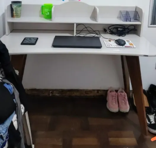 Mesa escrivaninha