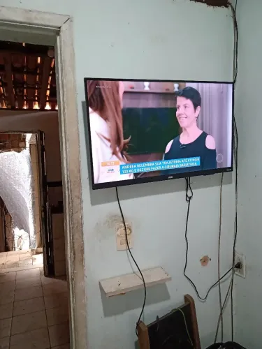 Televisão de 32 polegadas