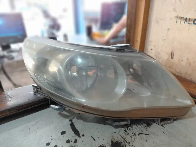 Farol gol/saveiro/voyage g5 lado direito