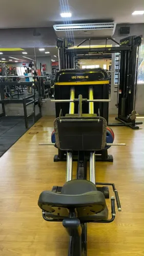Máquina Leg Press 45 ( CyberGym)
