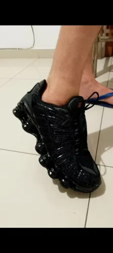 Tênis Tam 41 primeira linha