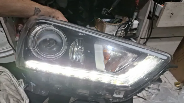 Reparo em faróis de led polo, azera, creta, mercedes c180, gla 200, T-cross.