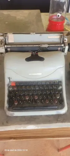 Máquina escrever