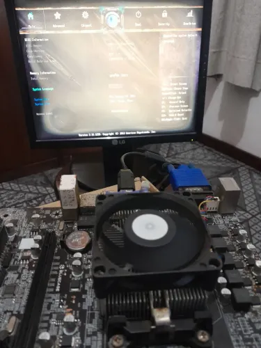 Kit Placa-Mãe Bluecase ZX-A68M2+FM2 + LEIA