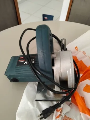 Vendo maquita semi-nova