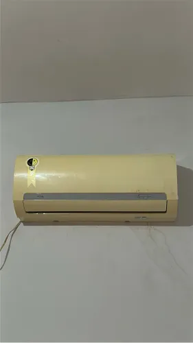Ar-condicionado de 9000 BTU sprint G gelando em estado de conservação de uso