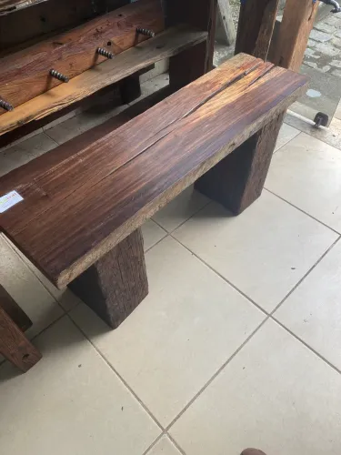 Banco rústico para jardim