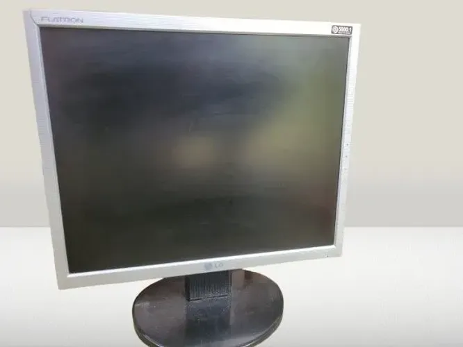 Monitor LG Flatron 17 polegadas 