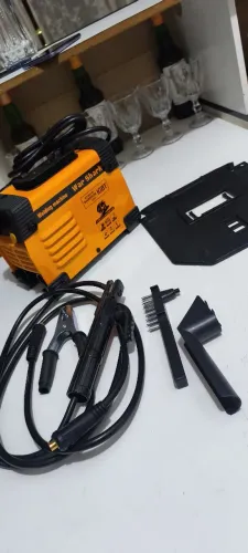 Máquina Inversora de Solda War Shark 220V Nova na Caixa + Acessórios