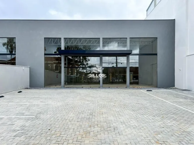 Lojas Comerciais para Locação com 263 m² no Centro de Curitiba