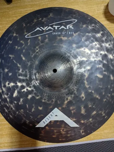 Prato Avatar Desert Crash 18" B20 - Estado de Novo / Impecável