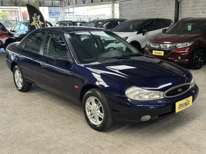 Ford Mondeo GLX 2.0 4P E 5P 2000