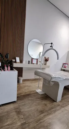 MÓVEIS PARA STUDIO DE BELEZA