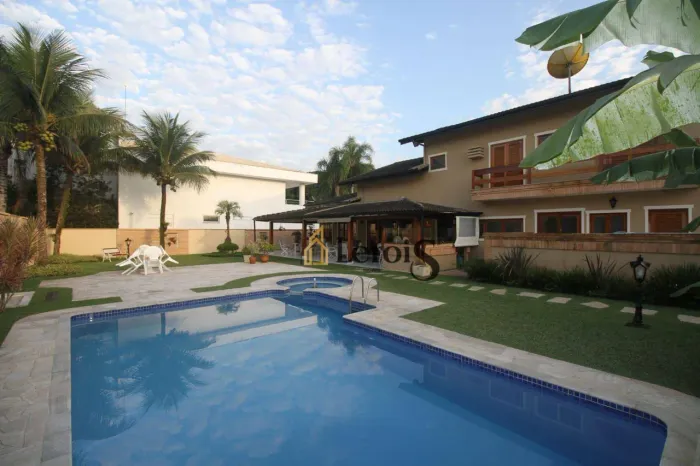 Casa com 4 dormitórios à venda, 360 m² por R$ 5.800.000,00 - Condomínio Hanga Roa - Bertio