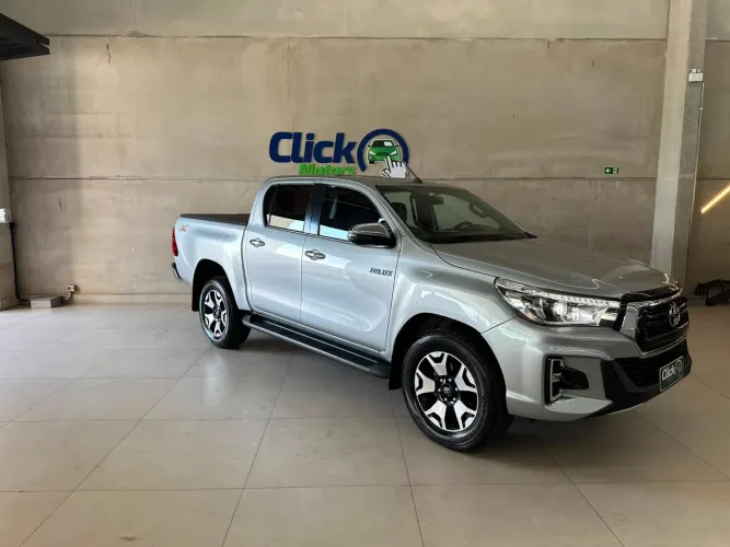 Toyota Hilux CD SRX 4X4 2.8 TDI 16V Diesel Aut. 2020