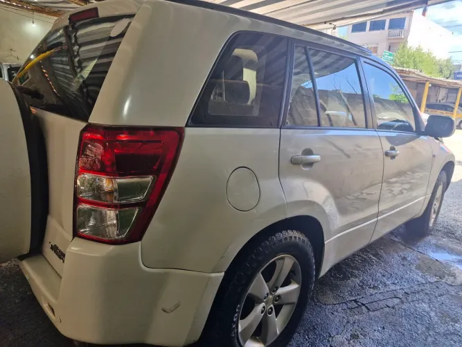 Suzuki Grand Vitara 2.0 16V 4x2/4x4 5P Aut. 2012