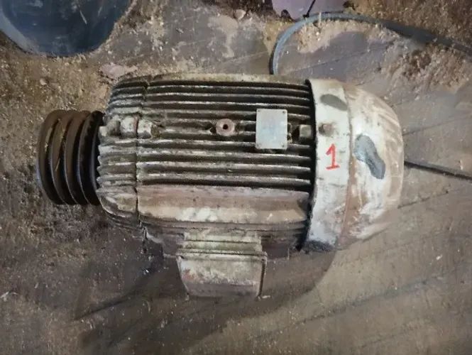 MOTOR ELETRICO TRIFASICO WEG 30CV