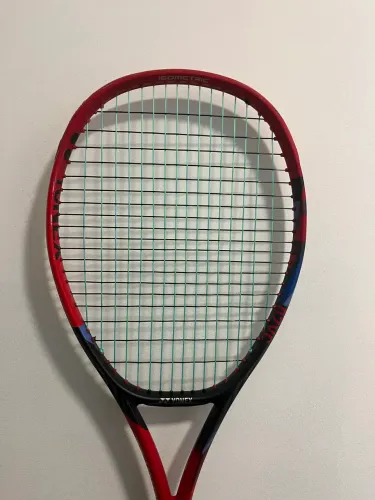 Raquete Yonex VCORE 100
